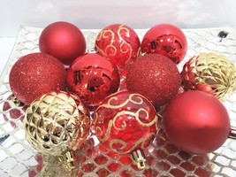 10 Christmas Red Gold Plastic Glitter Ball Ornaments 2.5&quot; - £10.44 GBP