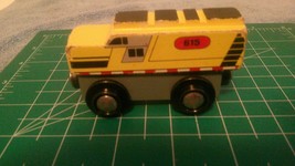 KidKraft magnetic train  wooden  # 615  vintage      see the PICTURE  PL... - $9.90