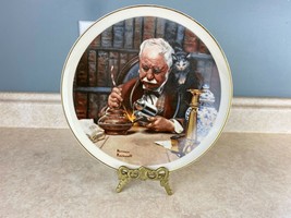 The Tinkerer / Norman Rockwell  Bone China Japan Collectable Plate - $112.52 MXN