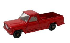 Lesney Matchbox Series No 71 Red Jeep Gladiator Diecast Car Made in England - $14.69