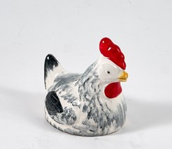 Chicken Salt or Pepper Shaker Figurine Vintage - $6.49