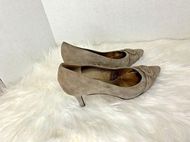 GJD Ginnie Johansen Design Womens Sz 8.5 M Cjatlee Pump Shoes Suede 3 in... - $23.76