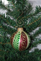 Old Fashioned Floral Leaf 2-5/8&quot; Glass Ball Christmas Ornament - £7.95 GBP