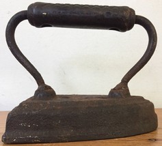 Vtg 1900s Antique Cast Sad Iron Solid Metal with Handle Primitive Rusty ... - £31.33 GBP