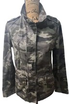 Love Tree Women&#39;s Size Large Camouflage Jacket Snap Closure - $30.68