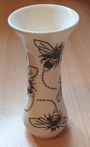 Moorcroft Pottery - Bees for Tea - 364/5 - Height 13 cm. - $256.40 CAD