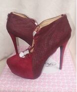 First Love by Penny Loves Kenny  burgundy  heels willow sz 7 new - $1,232.67 MXN