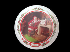 Coca-Cola  1980 Melamine Christmas Santa Plate- UNIQUE ITEM - $4.46