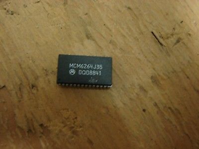Motorola MCM6264J35  Vintage IC chip - $6.44