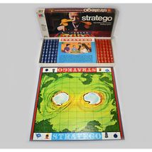 Complete Vintage 1977 Stratego Milton Bradley MB Board Game Strategy 426!!! - $34.64