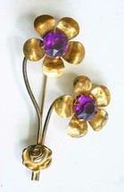 Elegant Purple Rhinestone Gold-tone Flower Brooch 1940s vintage 2 3/4&quot; - £9.60 GBP