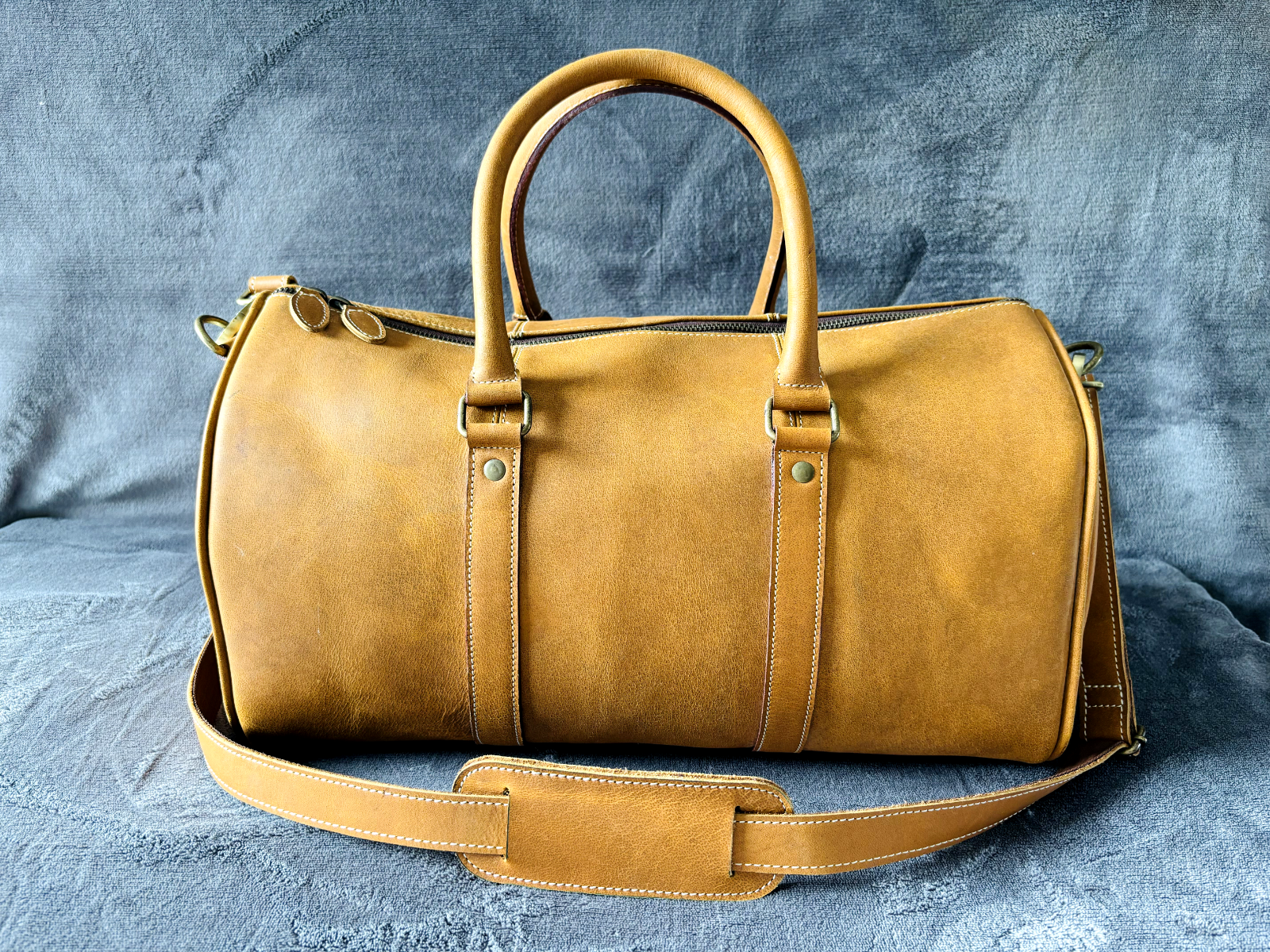 Leather Duffle bag Travel  Gym Sports Bag Multipurpose High quality