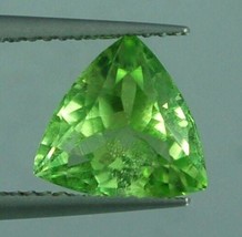 Appraised Peridot. 2.6 carats .Natural Earth Mined . Retail Replacement 100.00.  - £46.19 GBP