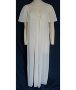 Vintage VANITY FAIR Slinky Nightgown Long Lace Short Sleeve Cream Nighti... - $973.78 MXN