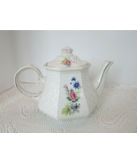 VTG ELLCREAVE LARGE TEAPOT WHITE W/FLORALS BASKET WEAVE PANELS ENGLAND  - $24.70