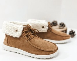 Very G Women&#39;s Odette Bootie Tan - $825.92 MXN