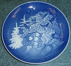 B & G Copenhagen Flow Blue Plate 1981 Jule After Christmas Gift Peace Denmark - $18.42