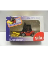 Siku Super Serie Forklift Truck and 2 Pallets #1717 Linde-Gabelstapler - €16,87 EUR
