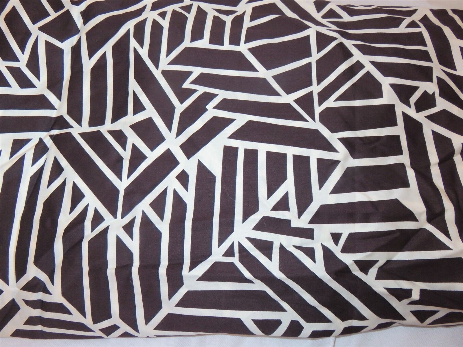 Diane Von Furstenberg DVF Arrow Maze Geometric Queen Duvet Cover Brown  - $135.75