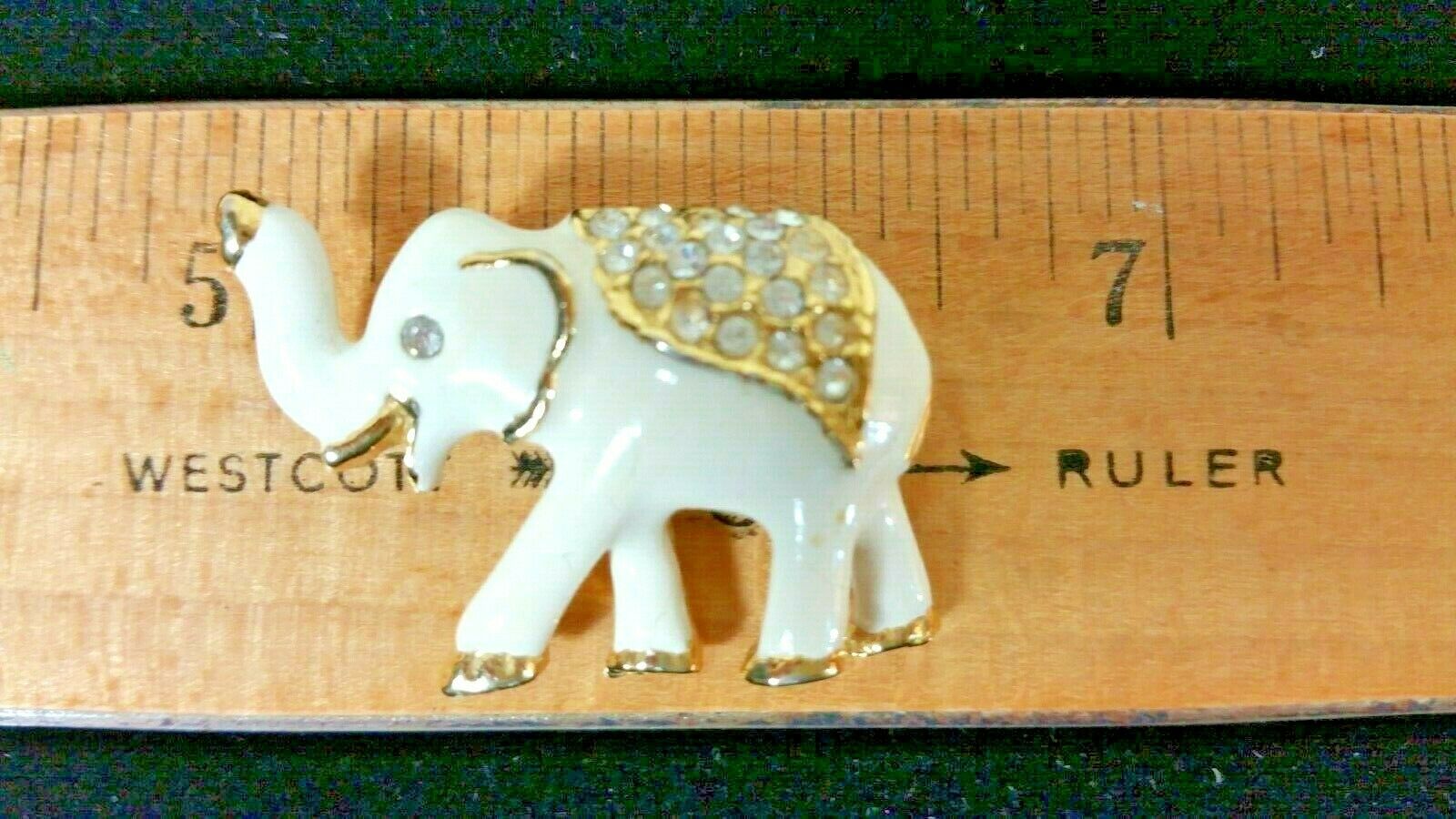 Unbranded Vintage Gold Tone Elephant White Enamel Rhinestone Figural Brooch Pin  Item image 4