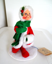 Vintage 1991 Annalee Mobilitee 8&quot; Mrs. Claus w/Muff &amp; Hang Tag - $12.99