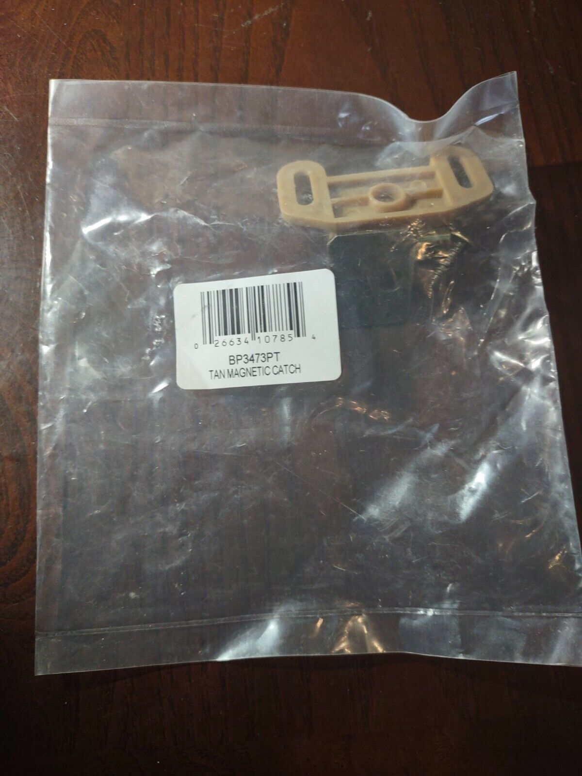 Amerock Magnetic Catch Durable Plastic Case Tan 1-1/8&quot;Lx3/4&quot;W w/ Strike ... - $5.82