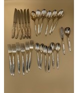 Vintage WMRogers 26 PCs Silver Plated Flatware Mono - $1,039.28 MXN