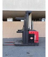 Raymond 560-0PC30TT 2011 Stand Up Electric Order Picker 36V 118-Inch Reach - $243,667.02 MXN