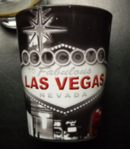 Welcome To Fabulous Las Vegas Shot Glass Monochrome Scenes Wrap Punches of Red - £5.58 GBP