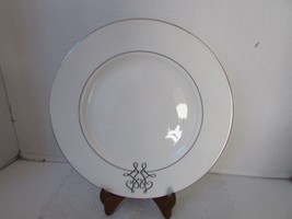 LENOX CLASSICS COLLECTIONS SCRIPTED PLATINUM BONE CHINA DINNER PLATE 10-... - £7.85 GBP