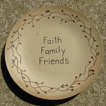   Wood Plate   NEW-11 Faith Family Friends  - £3.15 GBP