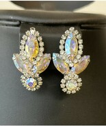 Vintage Weiss Aurora Borealis Clip On Earrings J361 Near Mint Condition - $408.20 MXN
