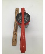 Vintage 50&#39;s Metal Potato Ricer With Red Handle Frame Masher Strainer FA... - $470.41 MXN
