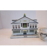 Hawthorne Village Rockwell&#39;s Studio Stockbridge Lighted Building w/cord - $26.24 CAD