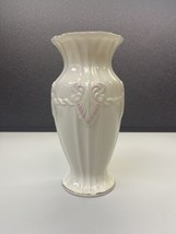 Belleek Ireland Georgian Shell 8.75” Vase - Cream &amp; Pink - £17.22 GBP