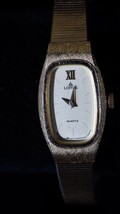 Vintage Ladies' LORUS Gold Tone Petite Dress Bracelet Luxury Watch - Gift Boxed! - $27.44