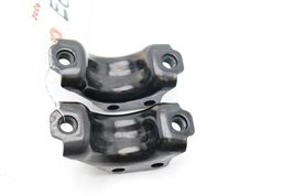 06-12 MERCEDES-BENZ W251 R350 FRONT SWAY BAR BRACKETS PAIR E0498 image 3