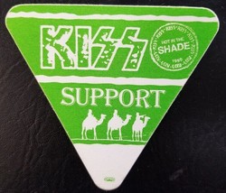KISS - VINTAGE ORIGINAL 1990 CONCERT TOUR CLOTH BACKSTAGE PASS ***LAST O... - $12.00