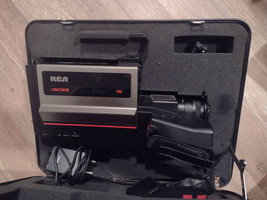 Vintage RCA video camcorder model CMR 200, untested as is, comes with hard case. - £47.68 GBP