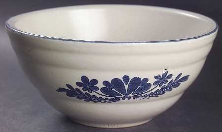 Pfaltzgraff Yorktowne 6" Mixing Bowl - $18.23