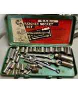  Toolbox ... vintage 50+ year old (green) steel,heavy steel.  tools sock... - $31.40 CAD