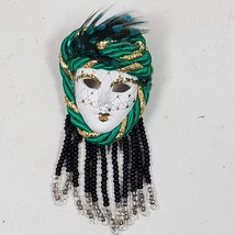 Vintage 1980s Ceramic Mask Brooch Pin w/ Headdress 2 Inch Plus Bead Fringe - €6,13 EUR