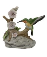 MIC Porcelain Hummingbird Figurine Taiwan - $267.68 MXN