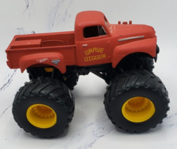 Hot Wheels Monster Jam Truck Retro Grave Digger Red 1:64 Monster Truck - £7.77 GBP