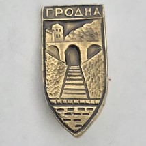 TPOAHA Small Vintage Plastic Pin Gold Tone - £7.93 GBP