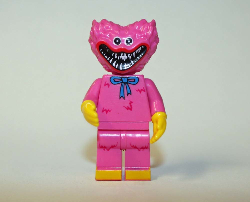 Poppy Pink Video Game Custom Minifigures - $8.46