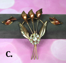 Vintage 1940s Rose Gold Washed Rhinestone Brooch Earrings Set Clip On - £15.45 GBP