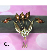 Vintage 1940s Rose Gold Washed Rhinestone Brooch Earrings Set Clip On - £15.57 GBP