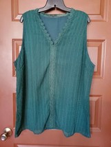 Women&#39;s Shein Dark Green Lace Overlay Short Sleeveless  Shirt Size 2XL - £9.49 GBP