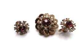 VINTAGE GOLD PURPLE STONE ACCENT BROOCH/ PENDANT AND EARRINGS SET  BB13 - $41.96 CAD